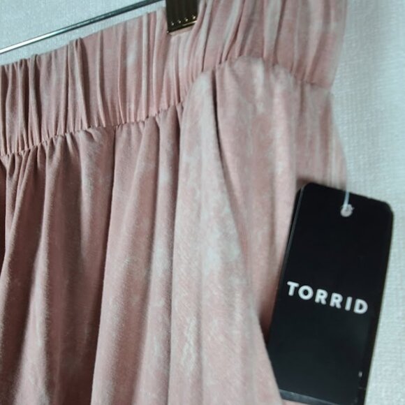 Torrid Women's Pink Super Soft Tiered Circle Pleated Casual Mini Skirt Size 3X - Picture 4 of 10
